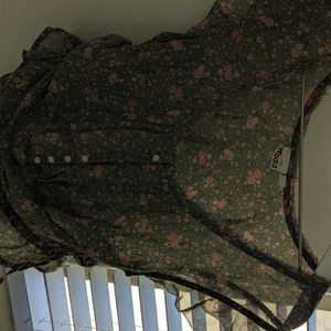 Vintage Mudd Ruffled Cinch Top Size L